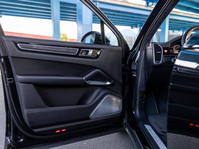 2023 Porsche Cayenne Turbo