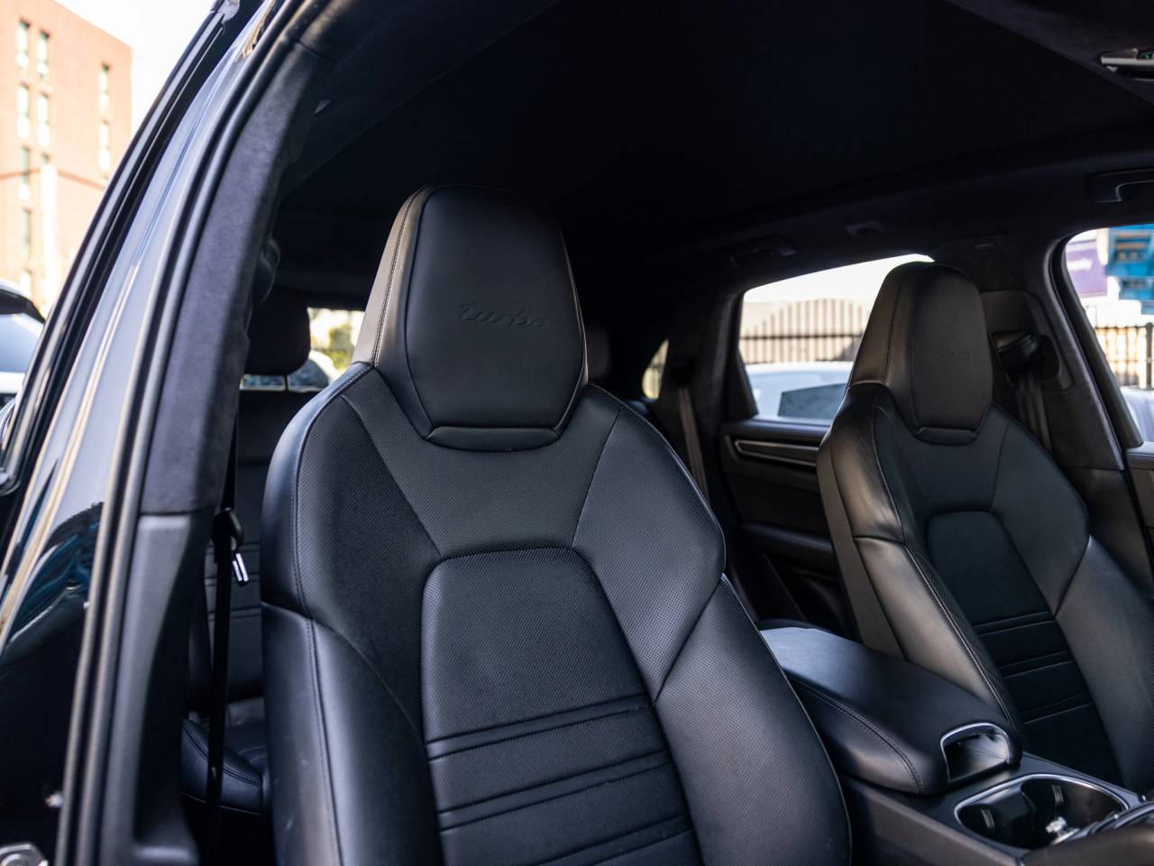2023 Porsche Cayenne Turbo