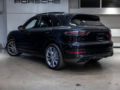 2023 Porsche Cayenne Turbo