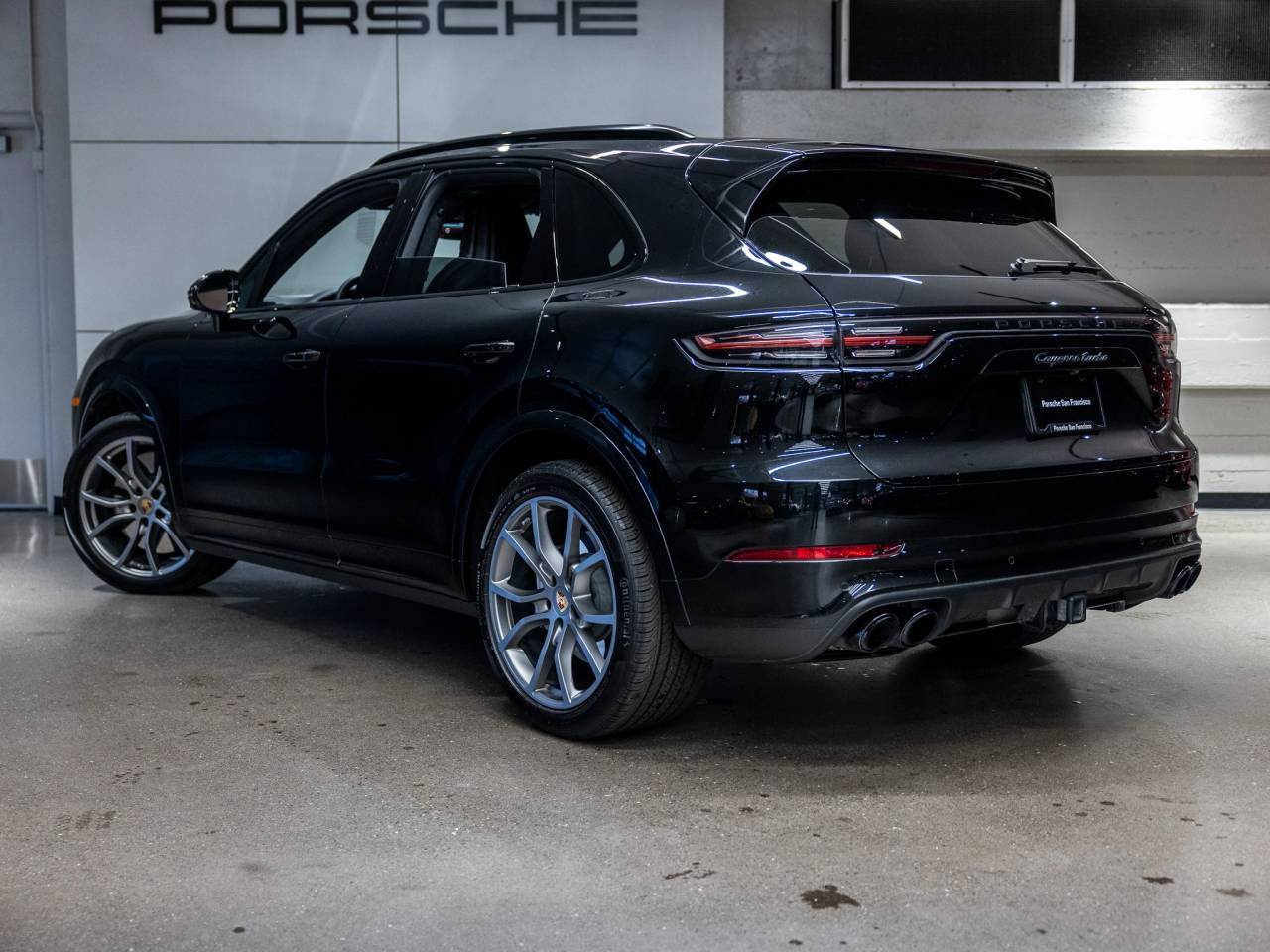 2023 Porsche Cayenne Turbo
