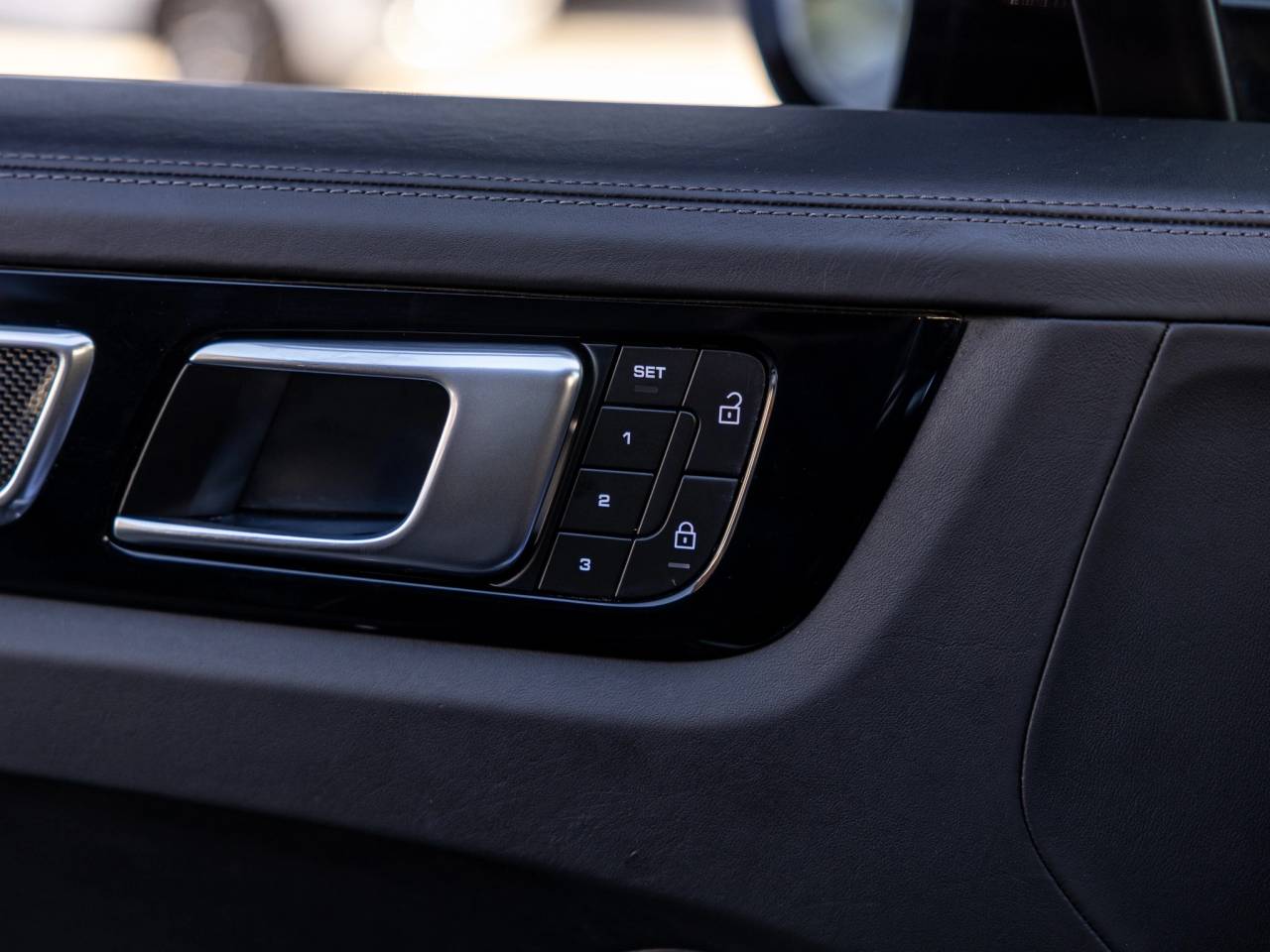 2023 Porsche Cayenne Turbo