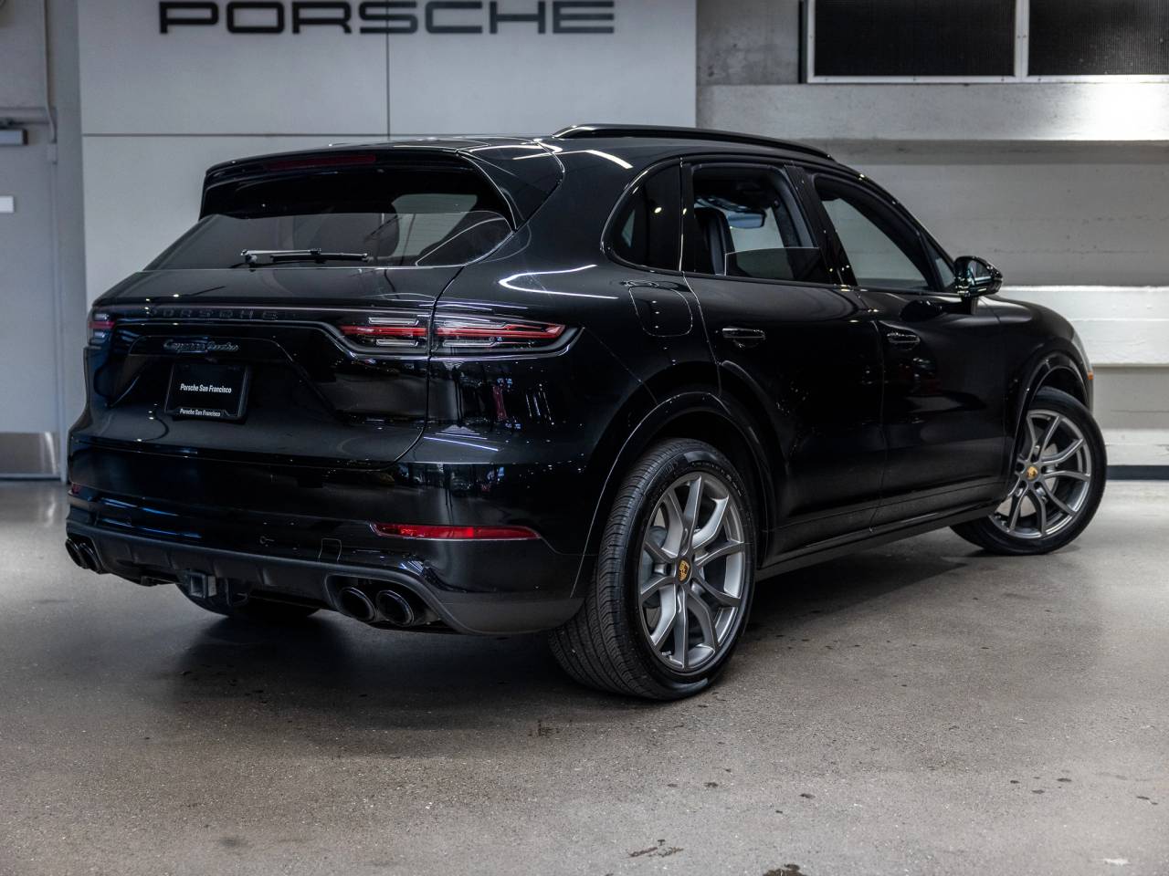 2023 Porsche Cayenne Turbo