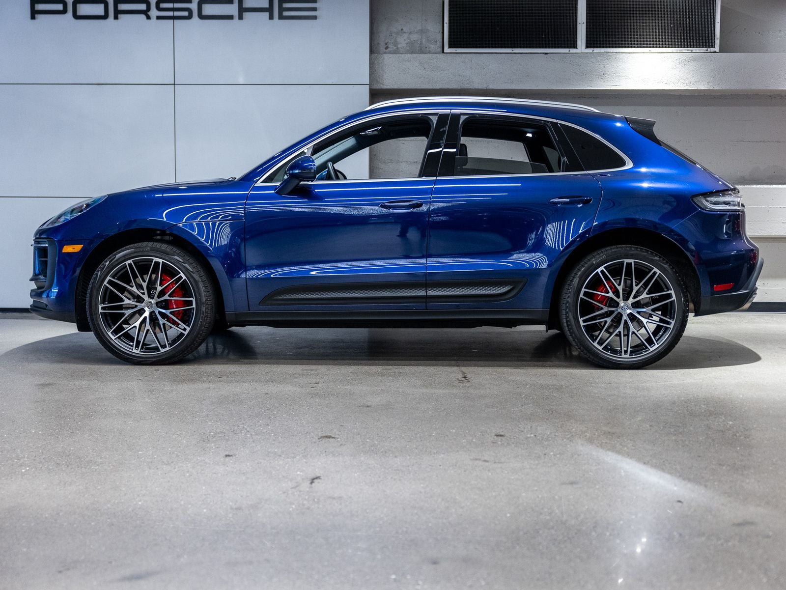 2023 Porsche Macan Macan S (MY23)