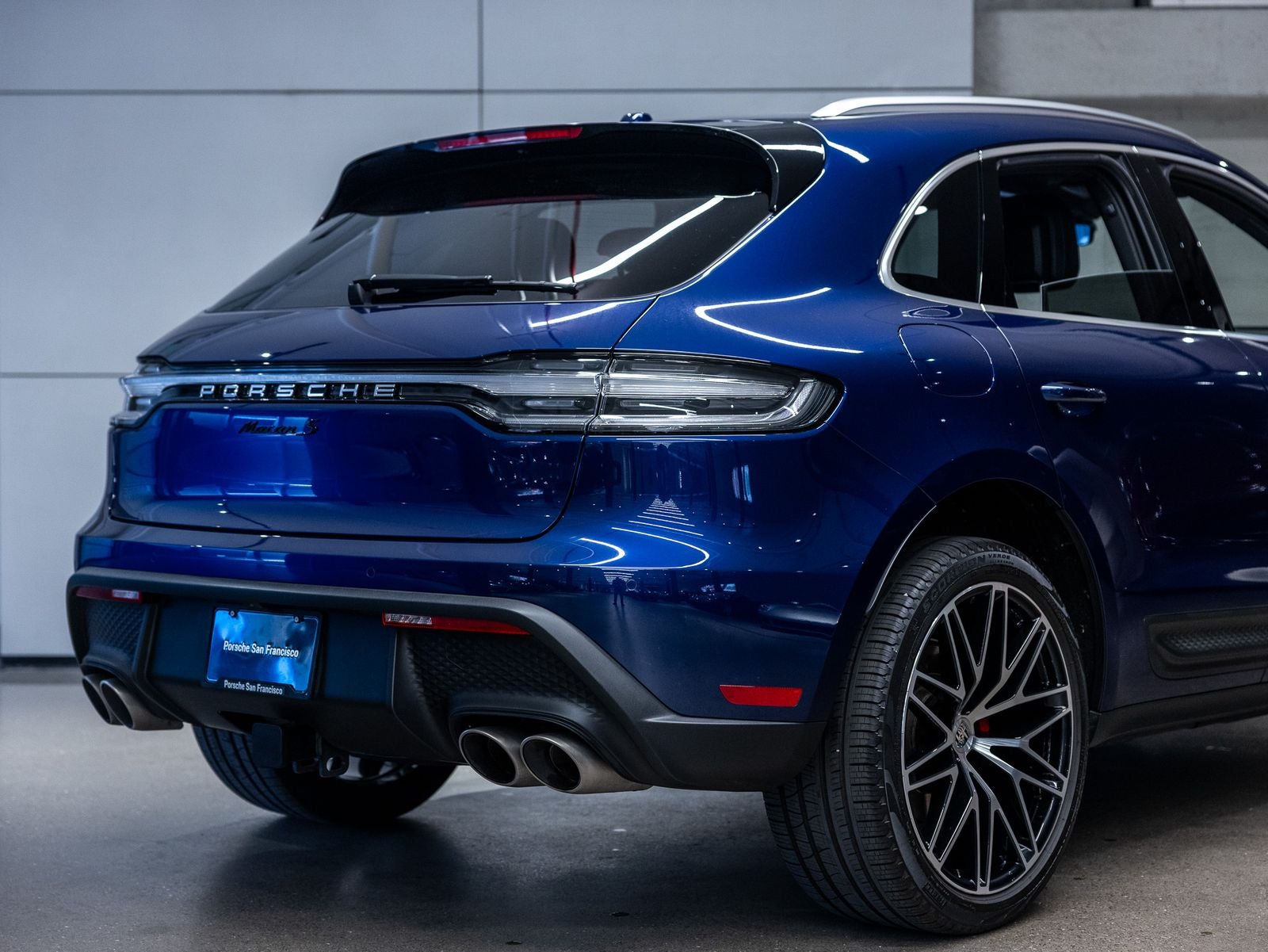 2023 Porsche Macan Macan S (MY23)