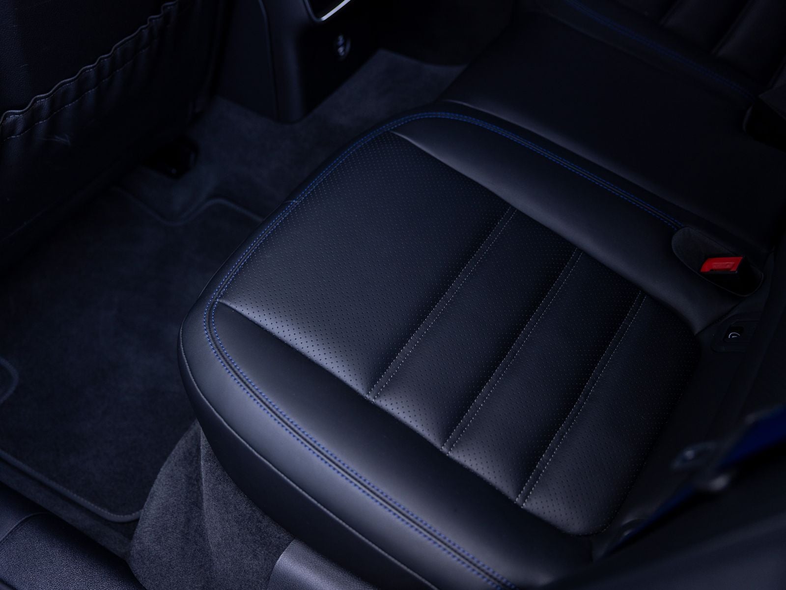 2023 Porsche Macan Macan S (MY23)