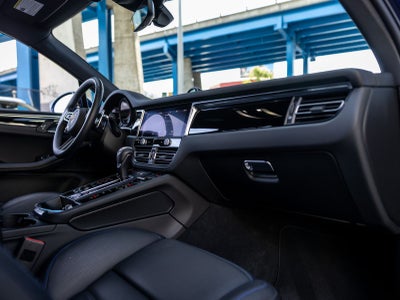 2023 Porsche Macan Macan S (MY23)