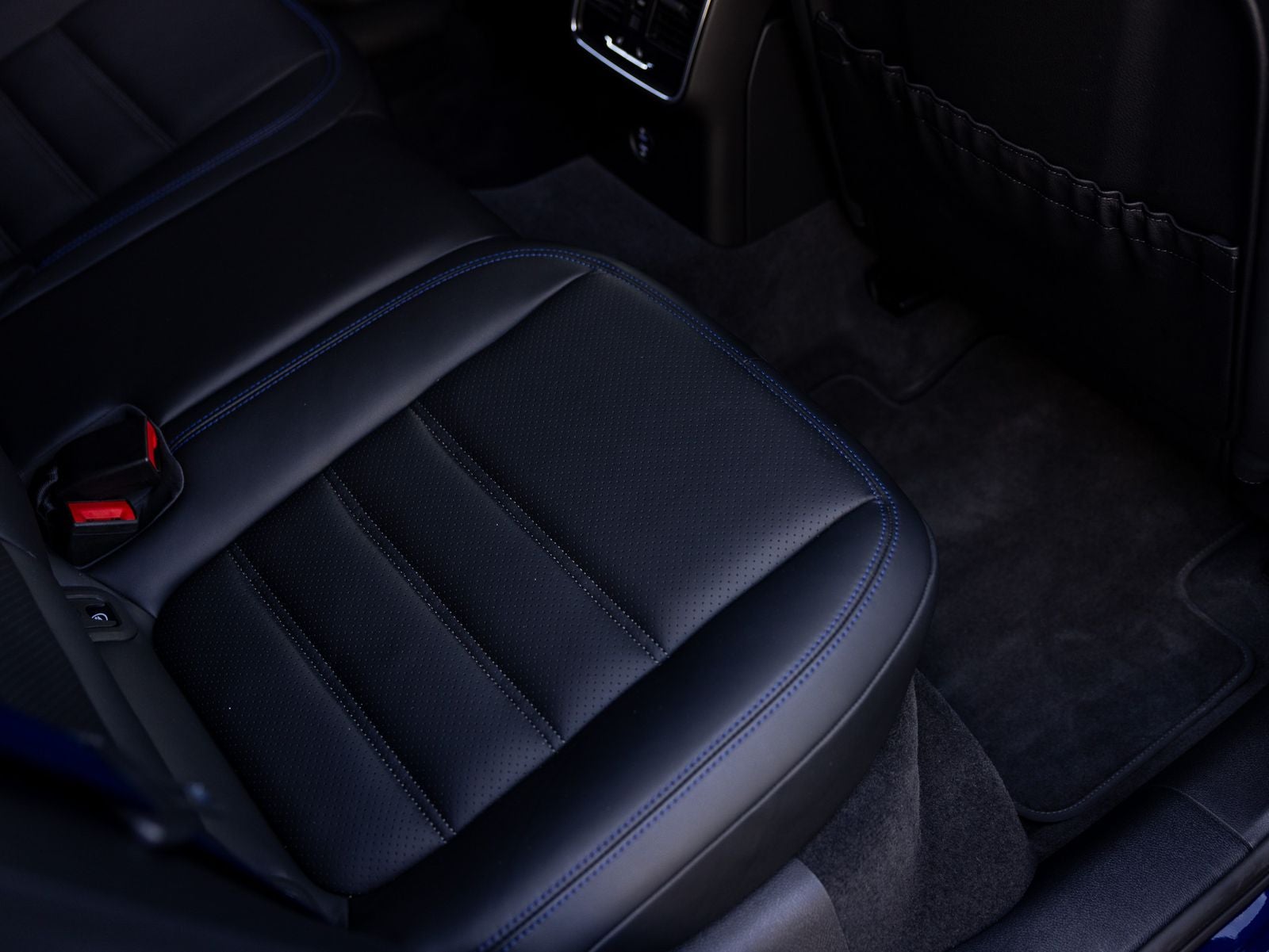 2023 Porsche Macan Macan S (MY23)