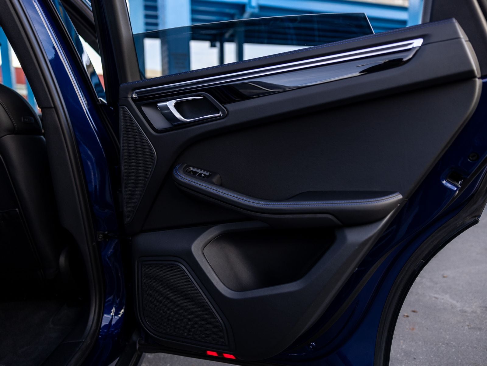 2023 Porsche Macan Macan S (MY23)