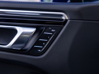 2023 Porsche Macan Macan S (MY23)