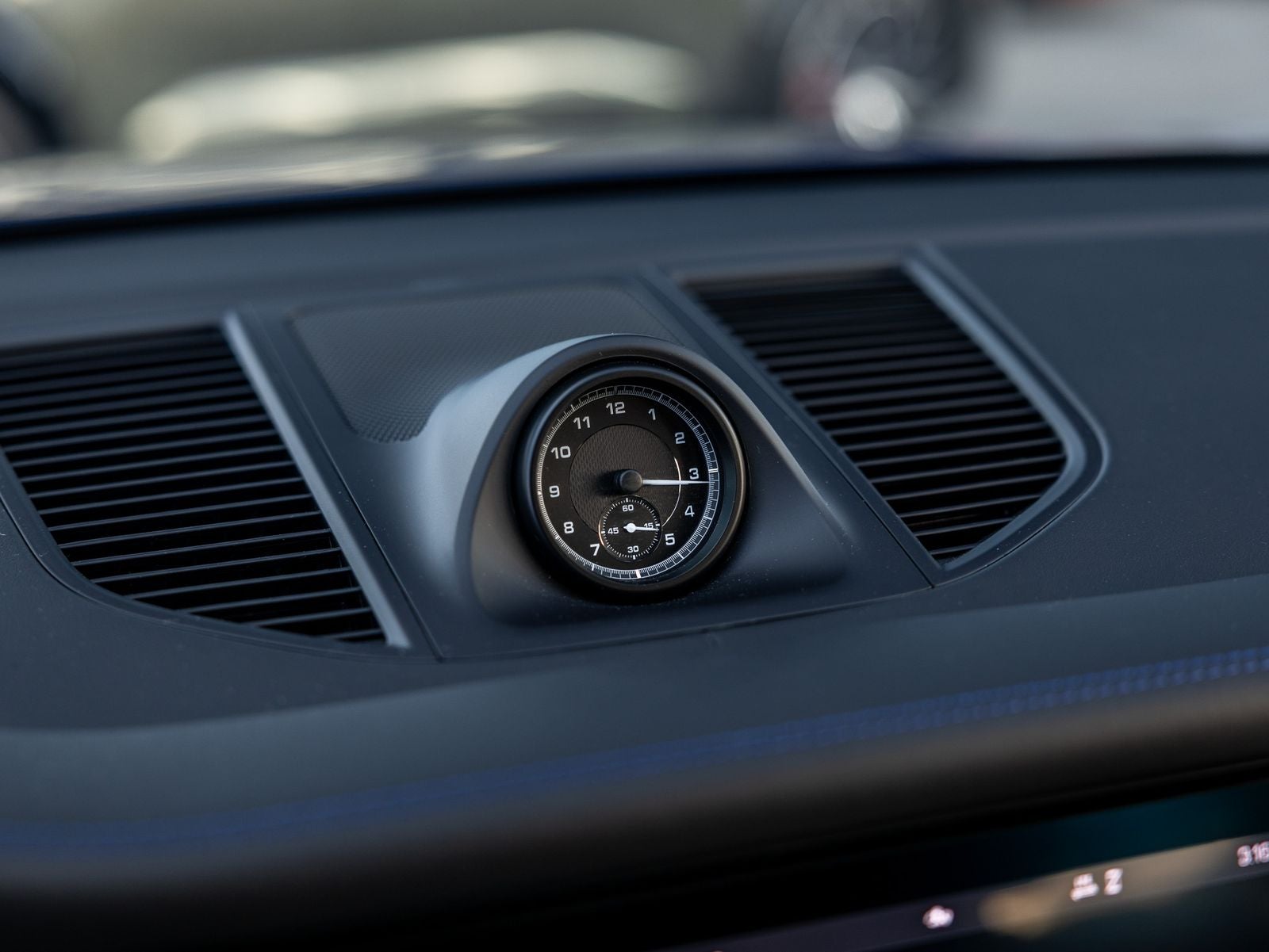 2023 Porsche Macan Macan S (MY23)