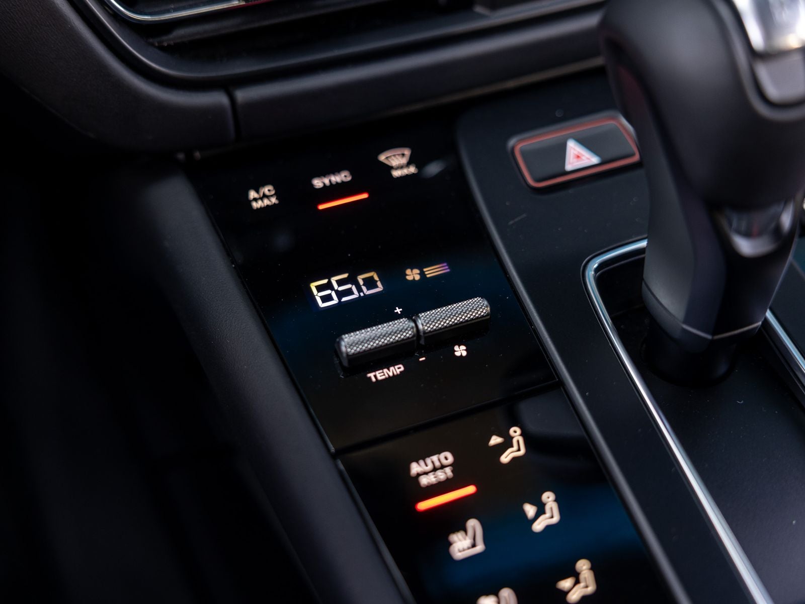 2023 Porsche Macan Macan S (MY23)