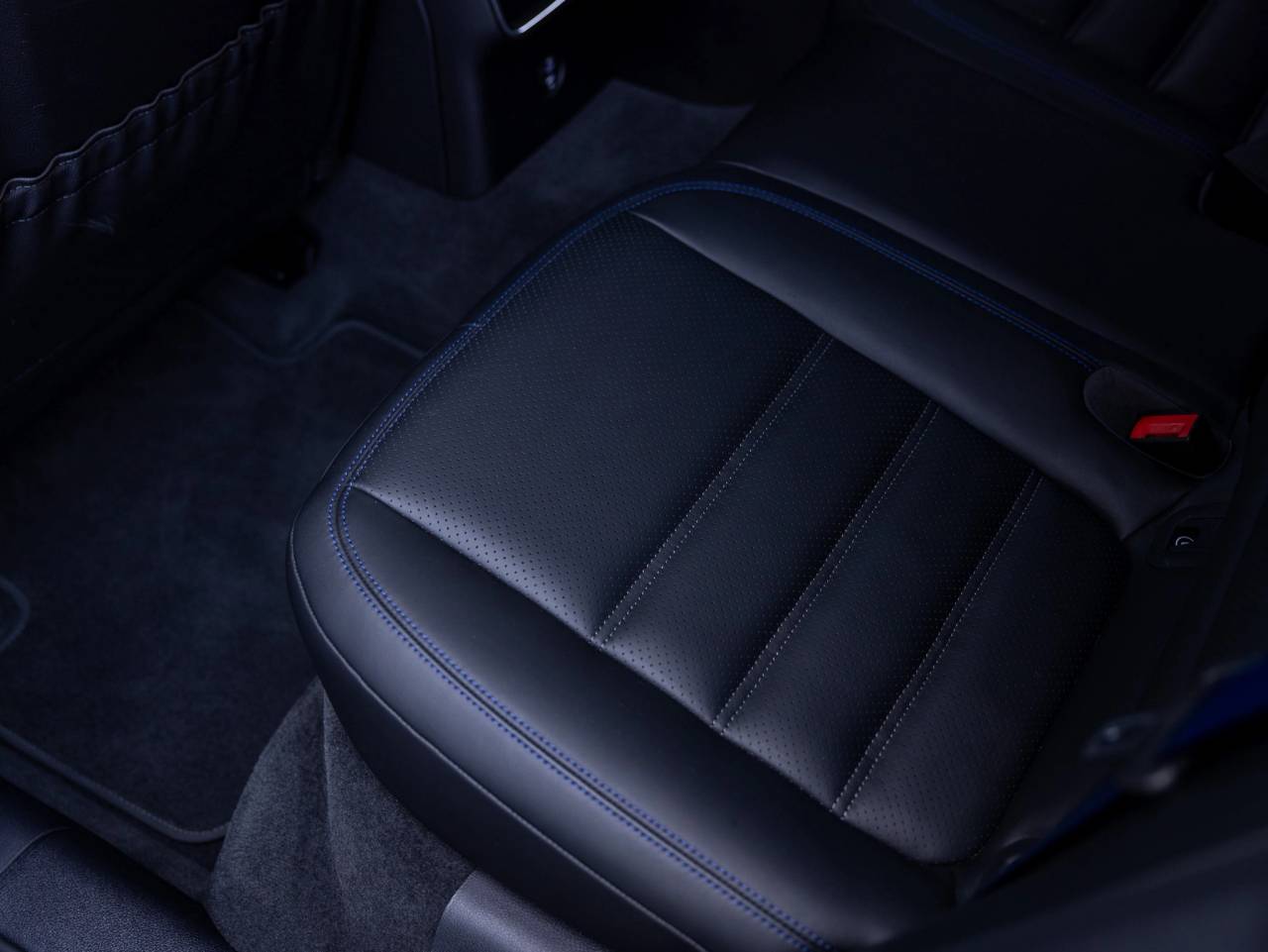 2023 Porsche Macan Macan S (MY23)