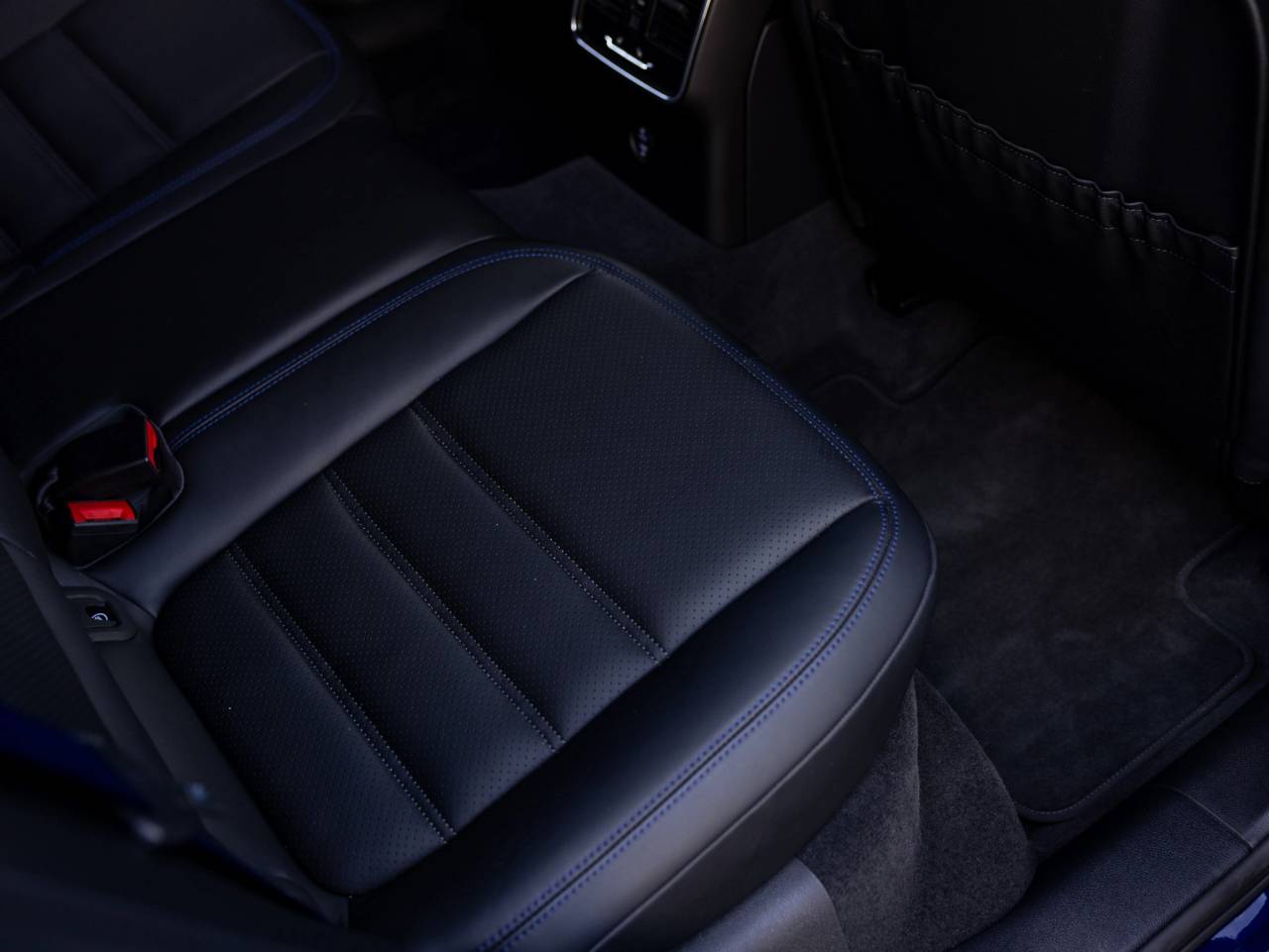 2023 Porsche Macan Macan S (MY23)