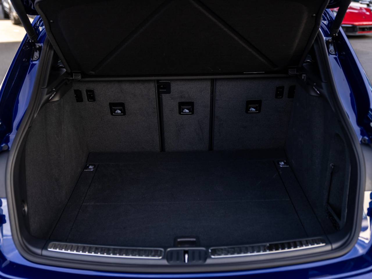 2023 Porsche Macan Macan S (MY23)