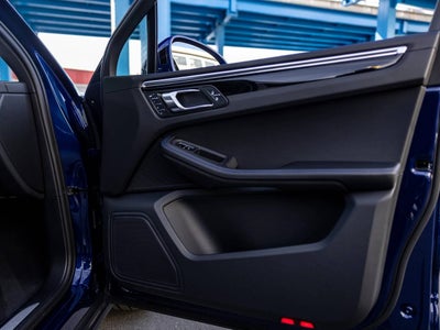 2023 Porsche Macan Macan S (MY23)