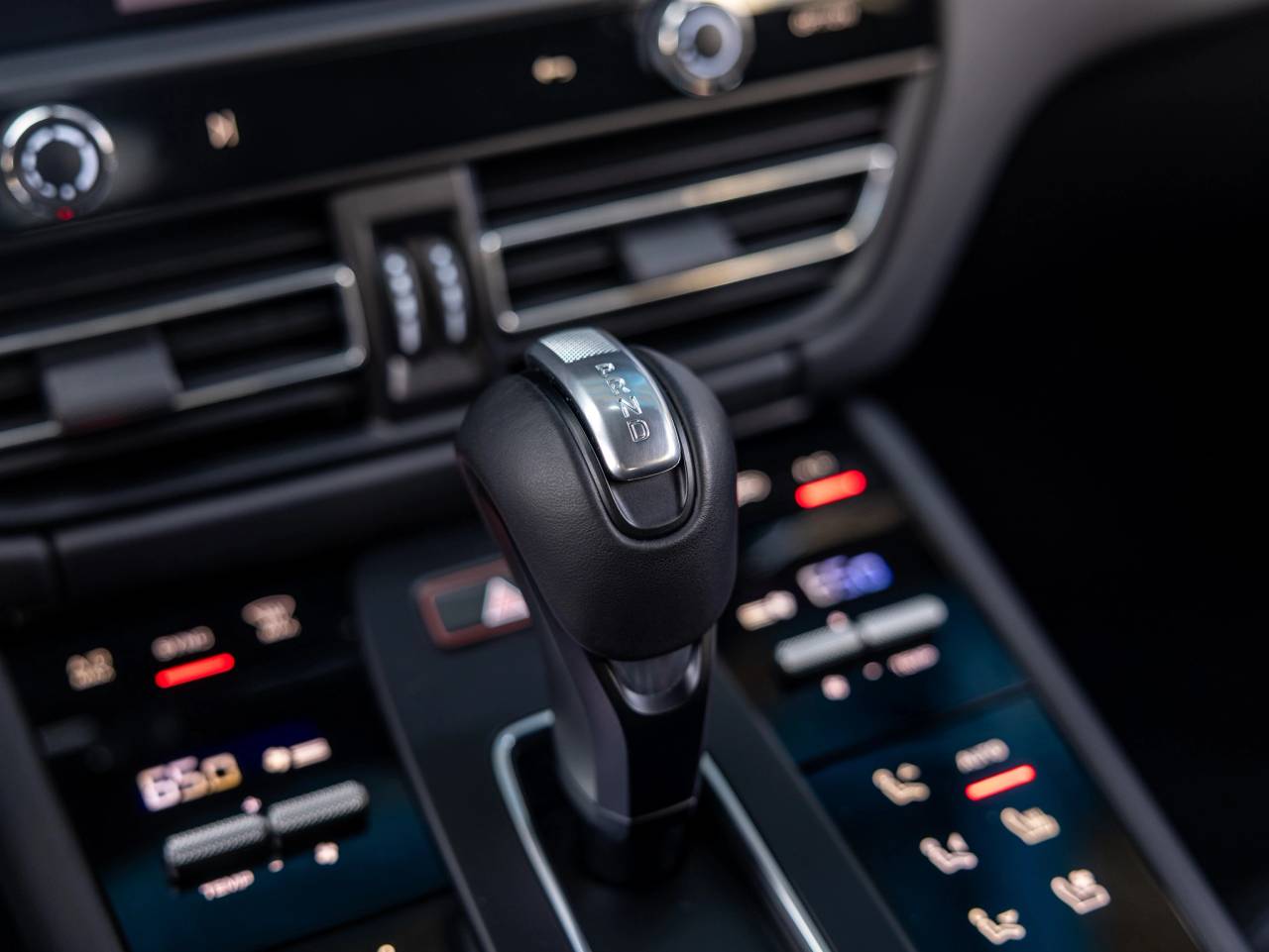 2023 Porsche Macan Macan S (MY23)