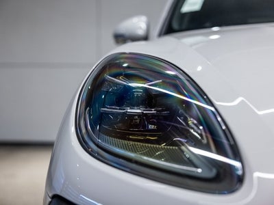 2025 Porsche Macan S