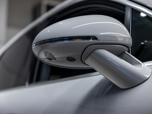 2025 Porsche Macan S