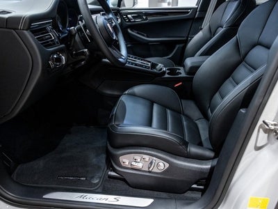 2025 Porsche Macan S
