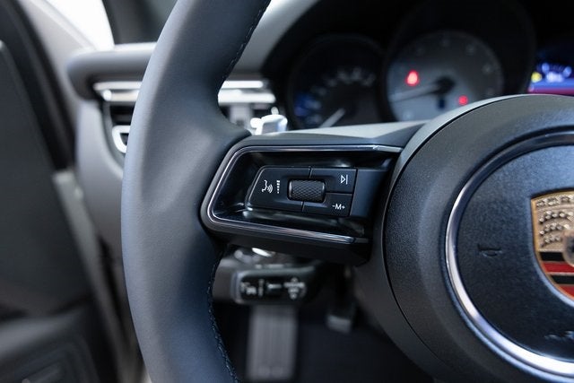 2025 Porsche Macan S