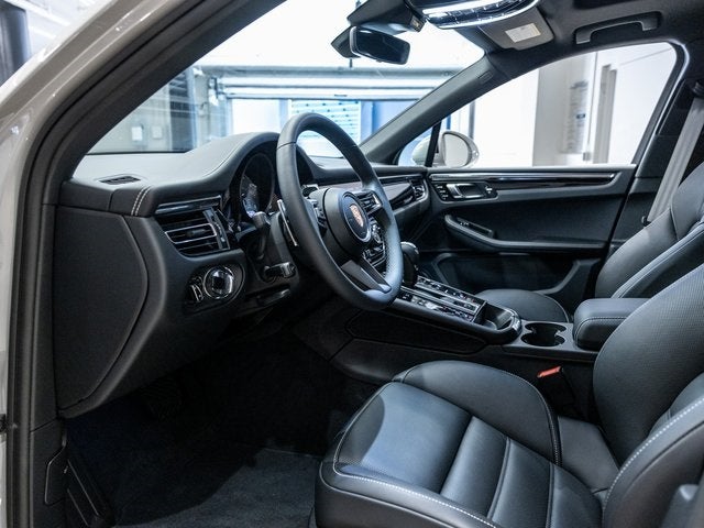2025 Porsche Macan S