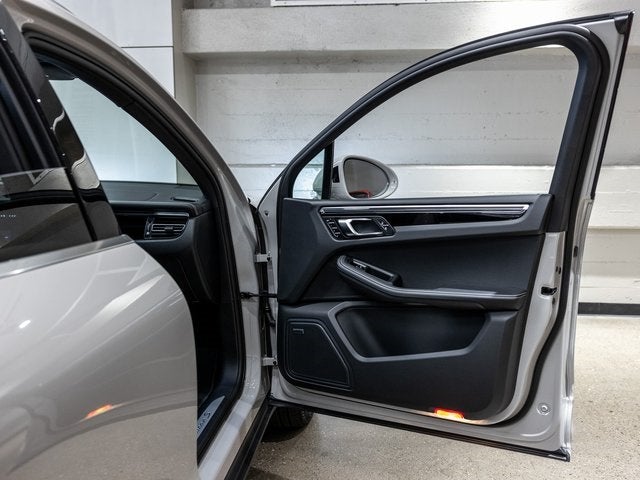 2025 Porsche Macan S