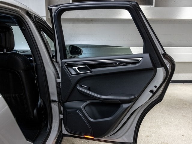 2025 Porsche Macan S