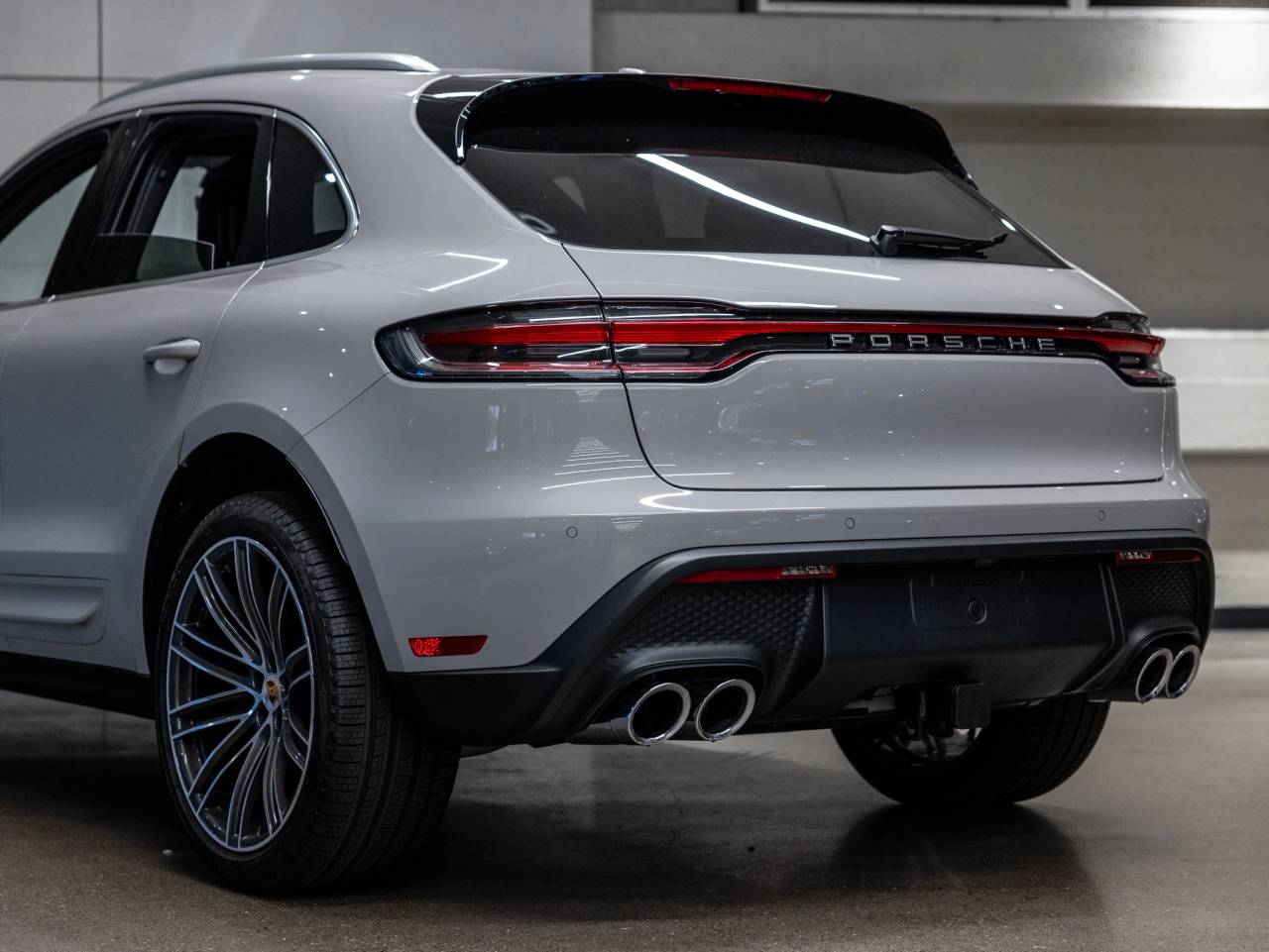 2025 Porsche Macan Macan S