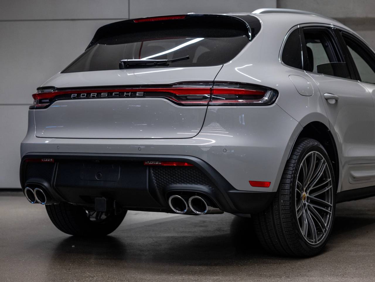 2025 Porsche Macan Macan S