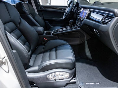 2025 Porsche Macan Macan S