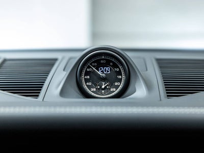 2025 Porsche Macan Macan S