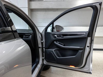 2025 Porsche Macan Macan S