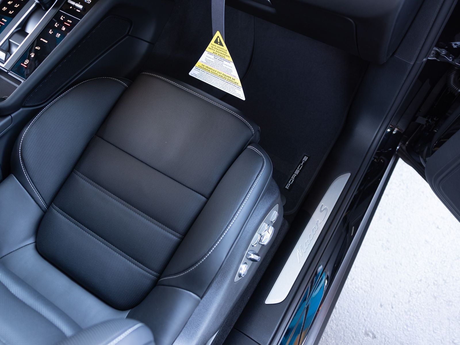 2025 Porsche Macan S