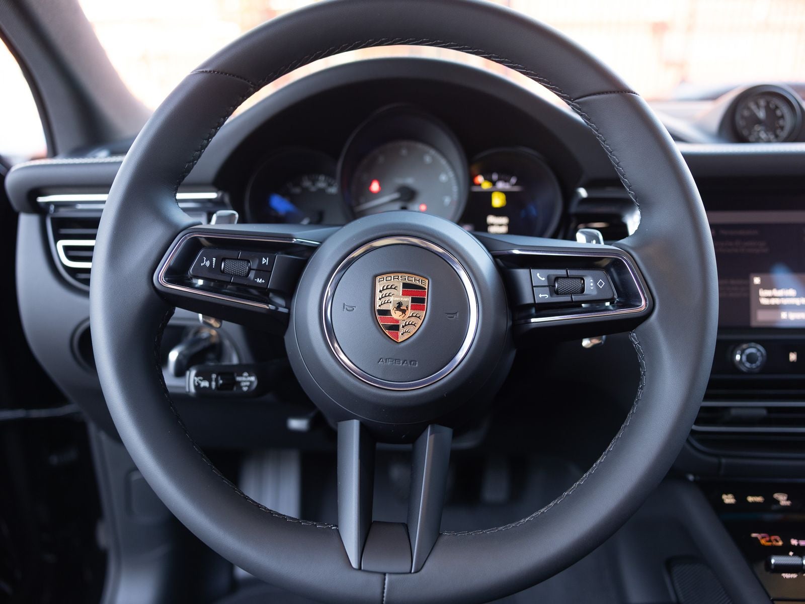 2025 Porsche Macan S