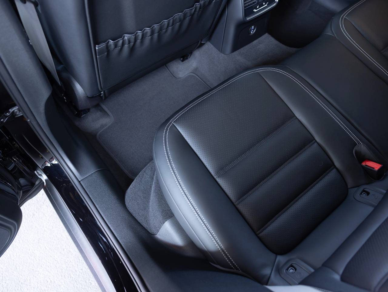 2025 Porsche Macan Macan S