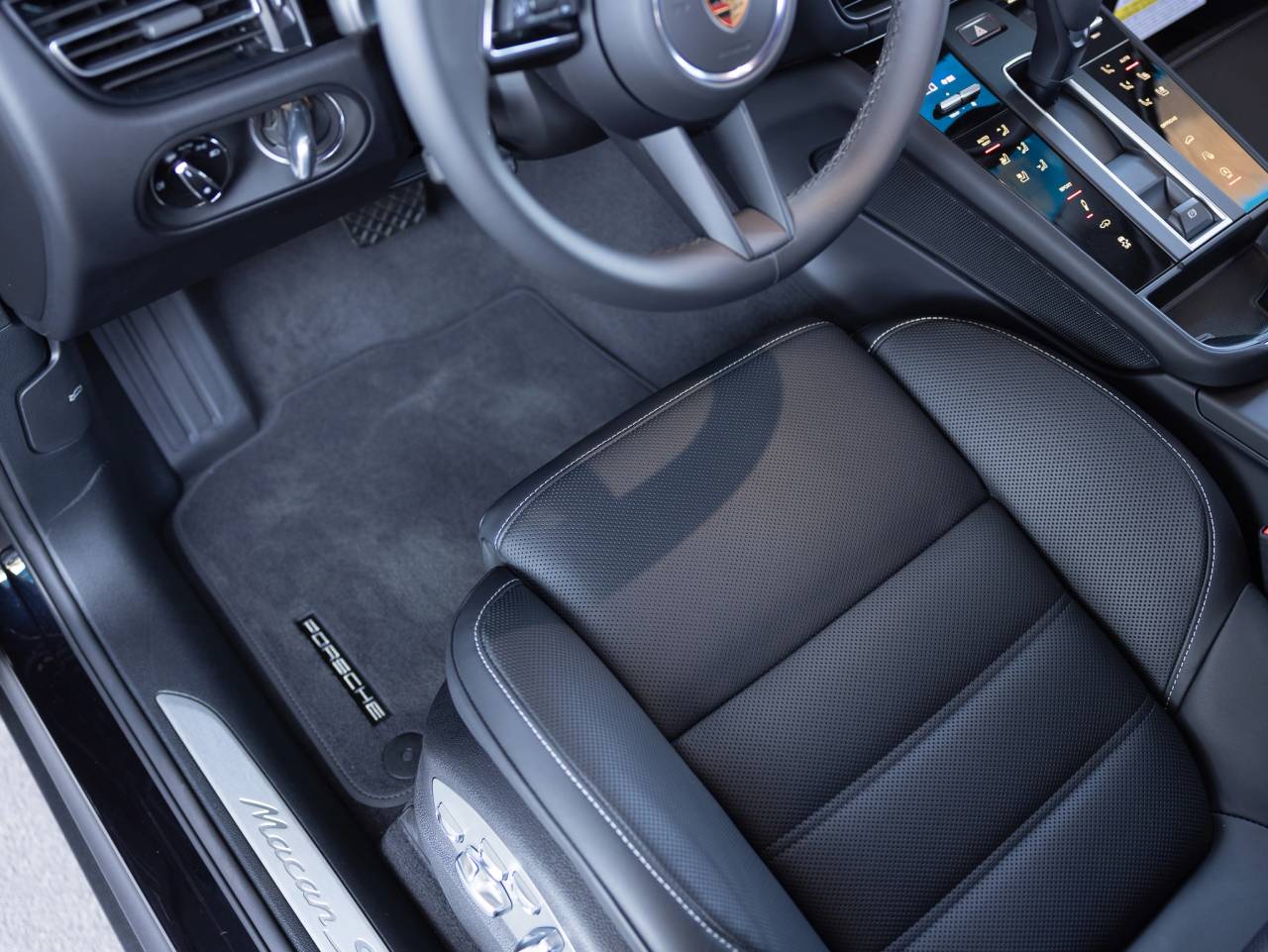 2025 Porsche Macan Macan S