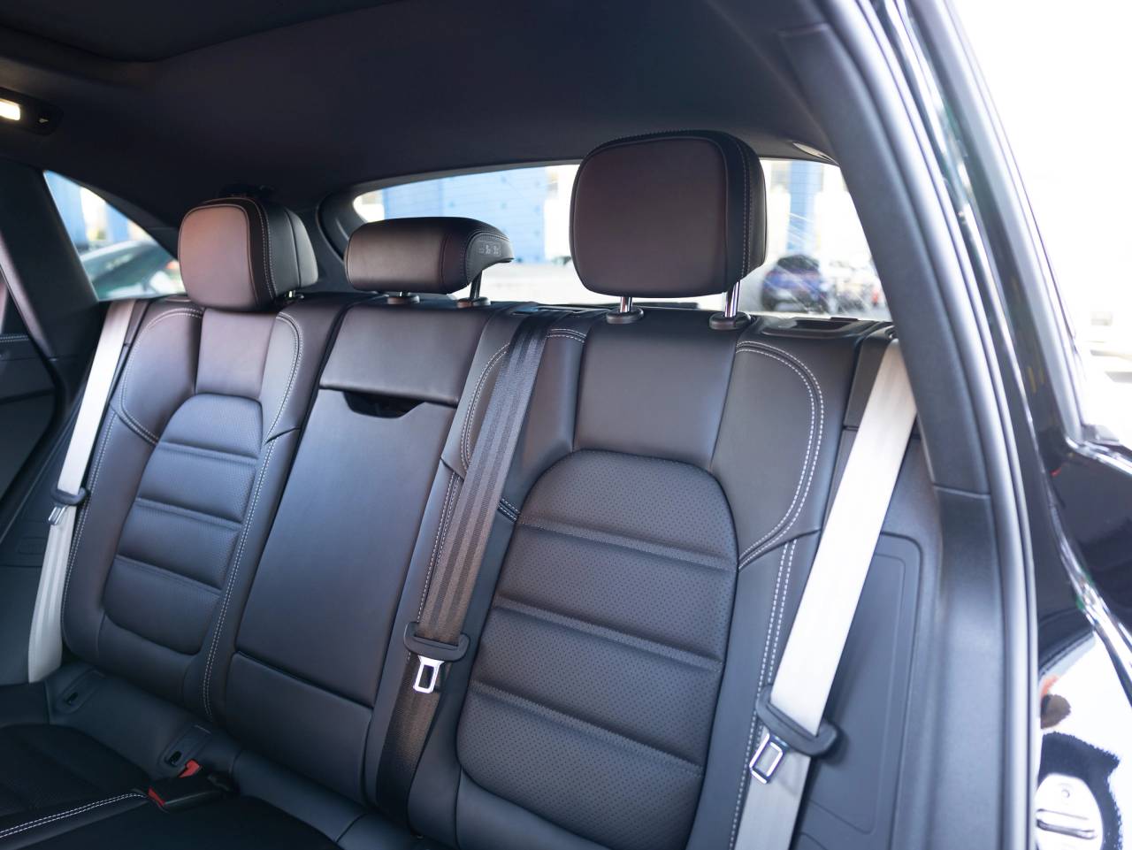 2025 Porsche Macan Macan S