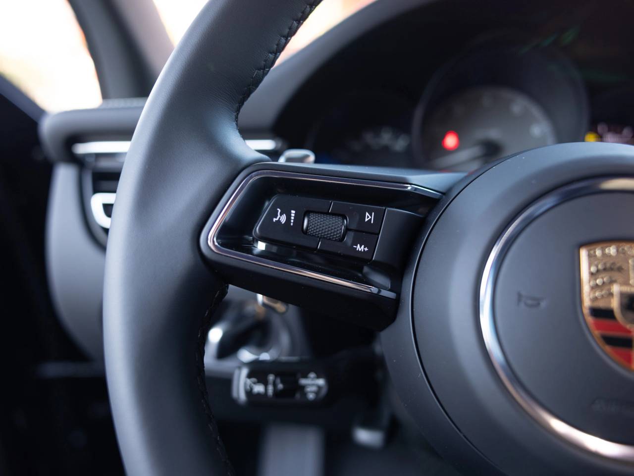 2025 Porsche Macan Macan S