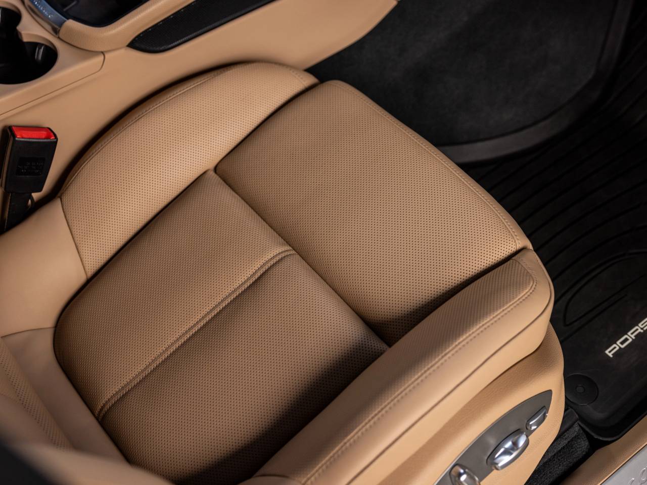 2025 Porsche Macan Macan S