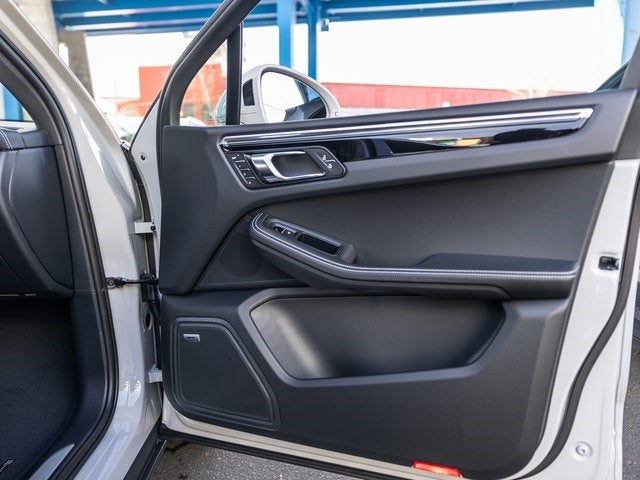 2026 Porsche Macan Macan S