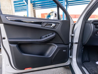 2026 Porsche Macan Macan S
