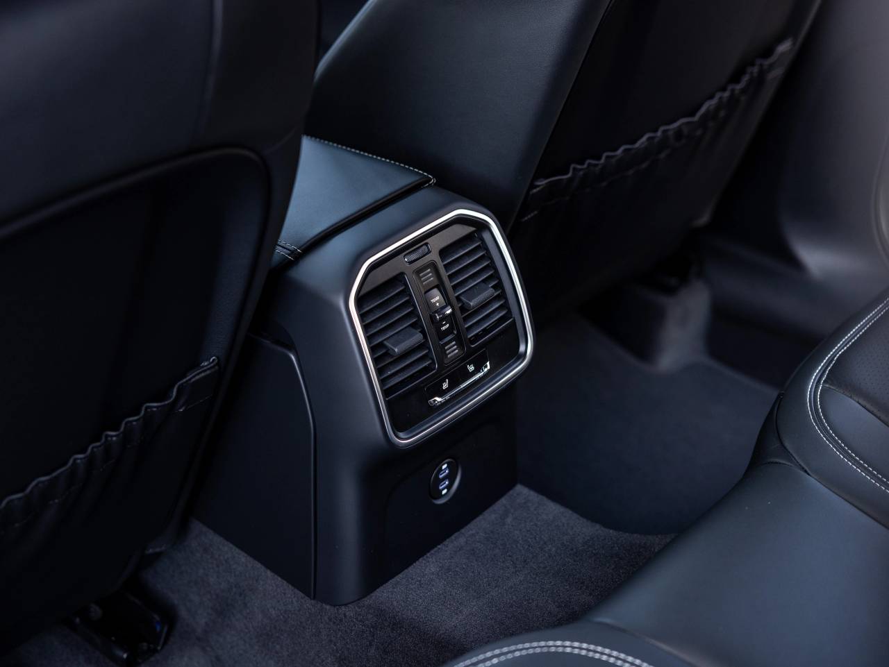 2026 Porsche Macan Macan S