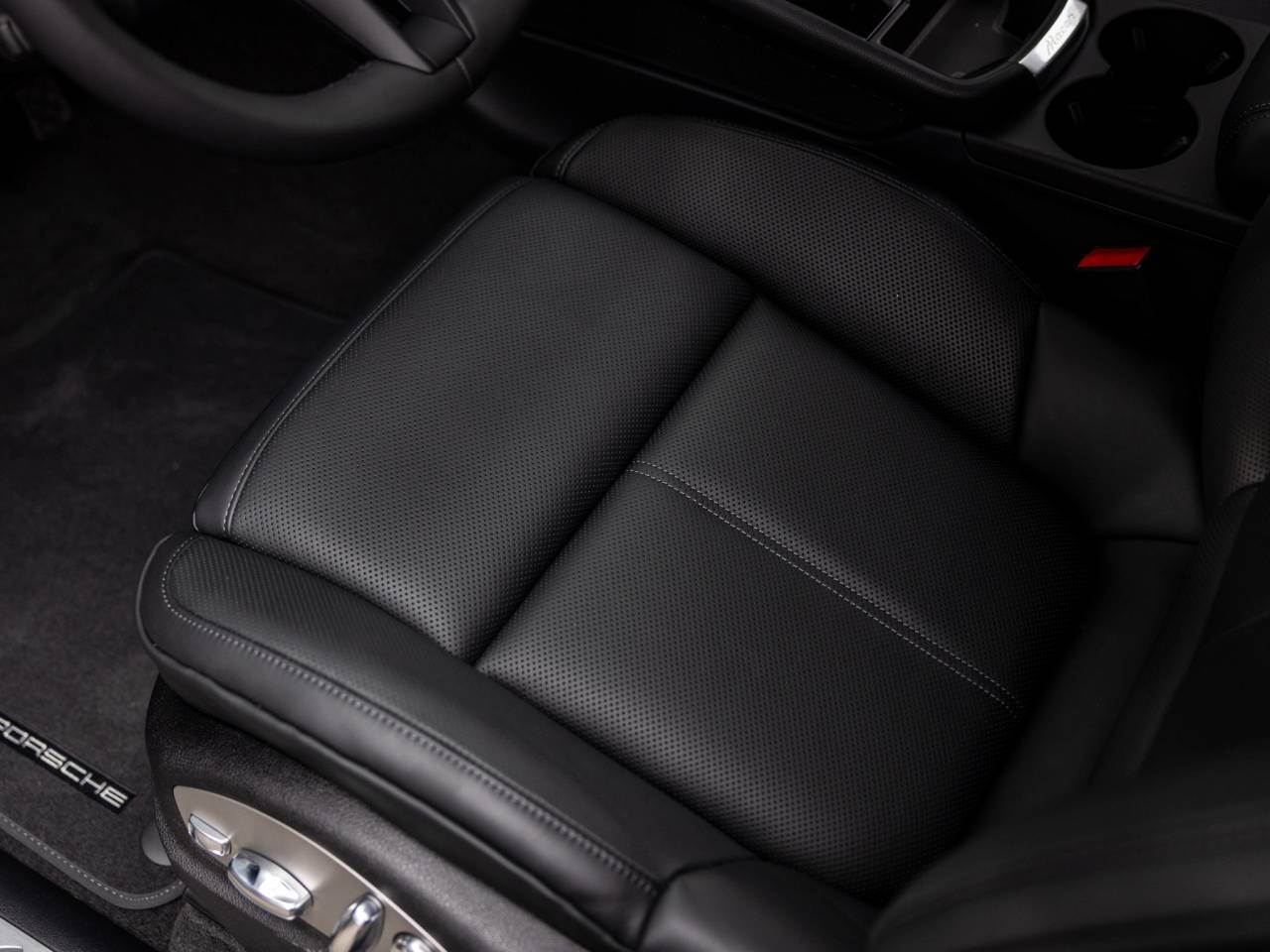 2026 Porsche Macan Macan S