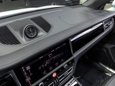 2026 Porsche Macan Macan S