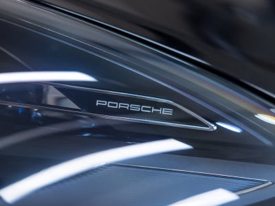 2023 Porsche Macan S