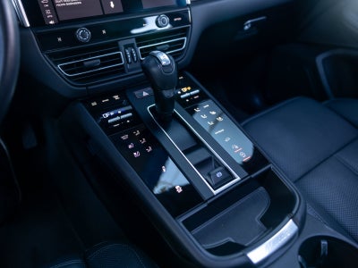 2023 Porsche Macan S