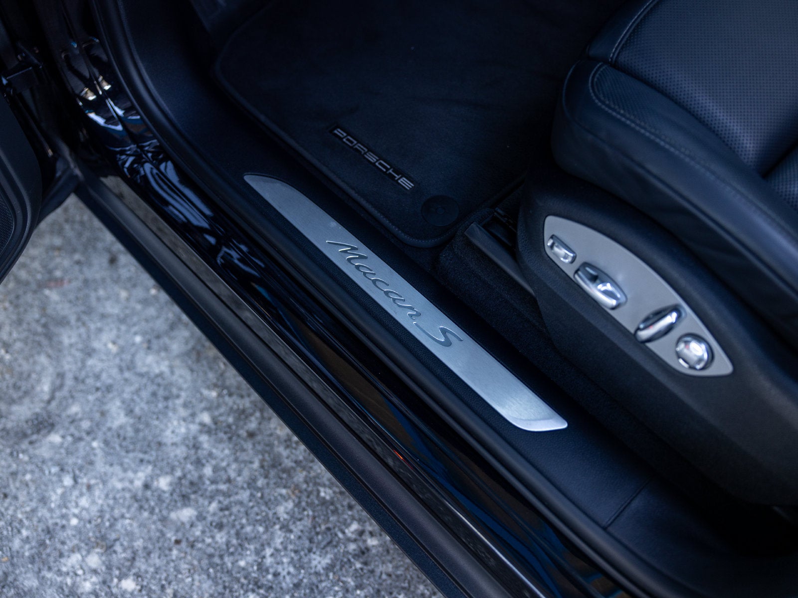 2023 Porsche Macan S