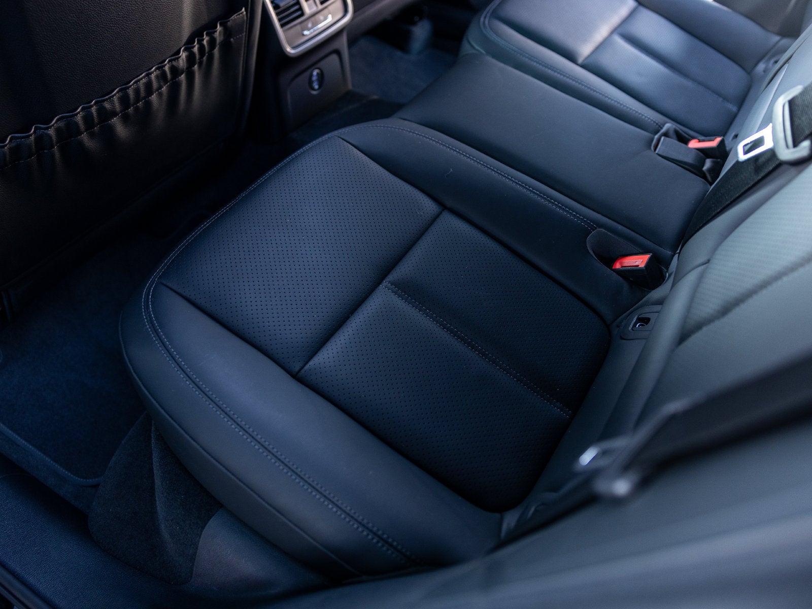2023 Porsche Macan S