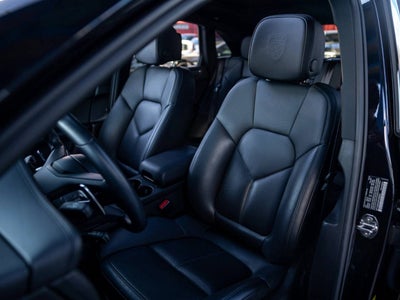 2023 Porsche Macan Macan S