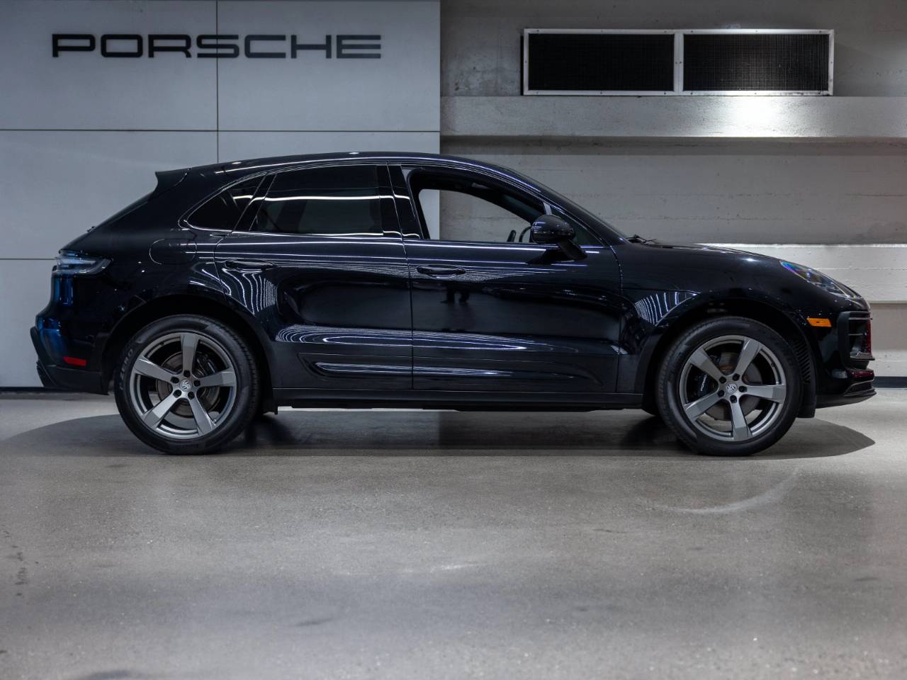2023 Porsche Macan Macan S
